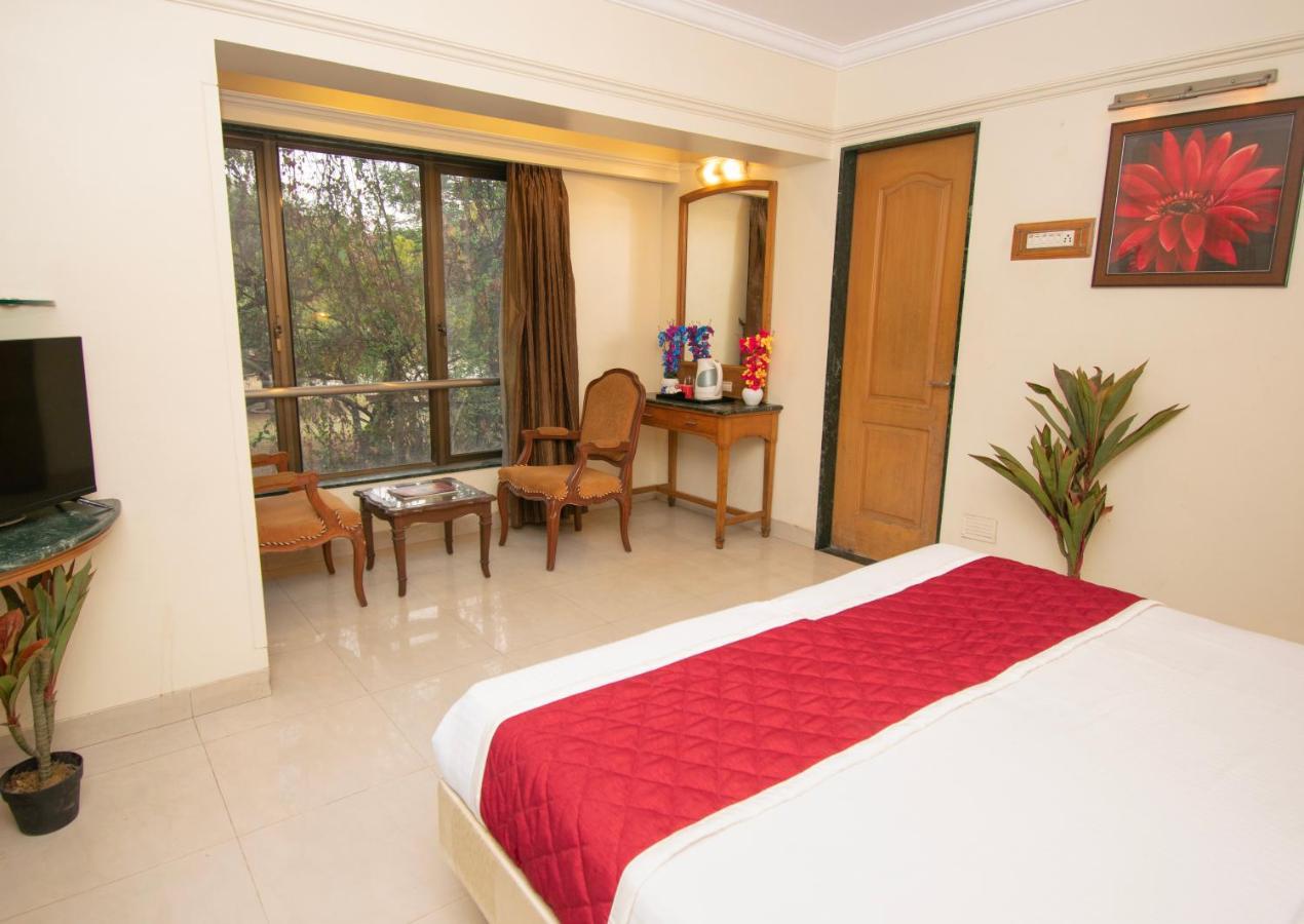 Octave Bund Garden Pune Exterior foto